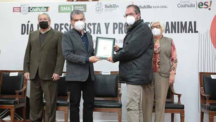 Reconoce MARS a rescatistas y protectores de animales