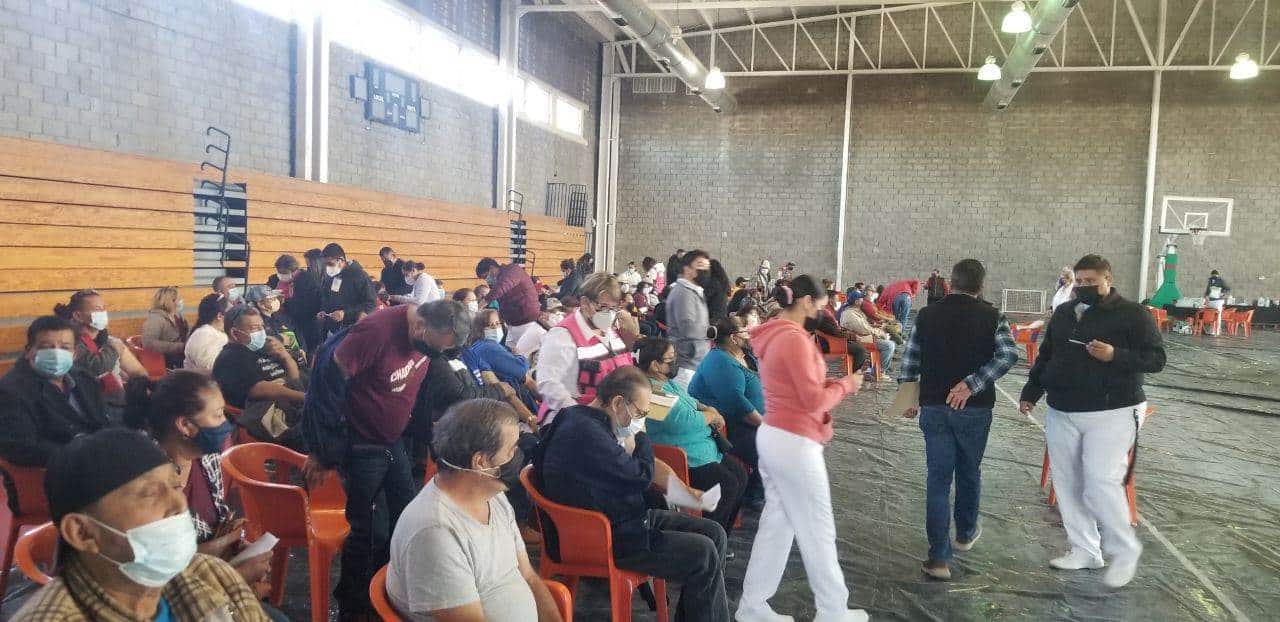 Cumplen meta de vacunación de mayores de 50 años