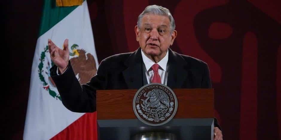 AMLO reconoció que en la Autopista del Sol persiste la toma de casetas de cobro.