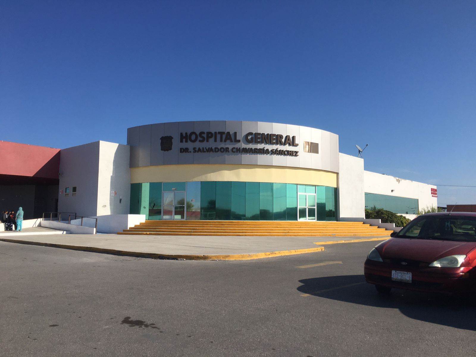 Opera Hospital con el 50% del personal