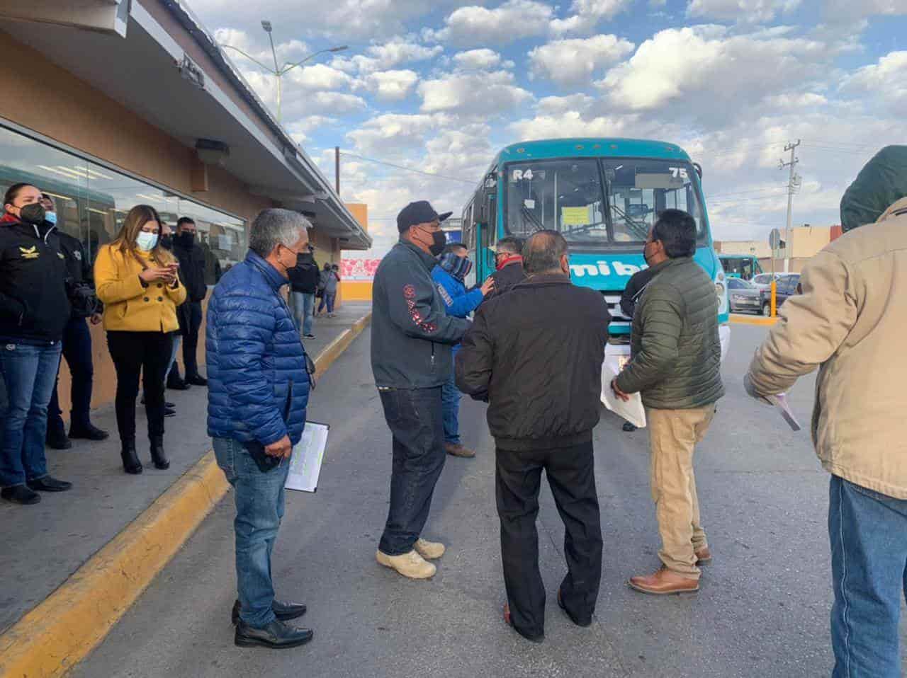Retiran tres unidades de transporte urbano  por incumplimiento