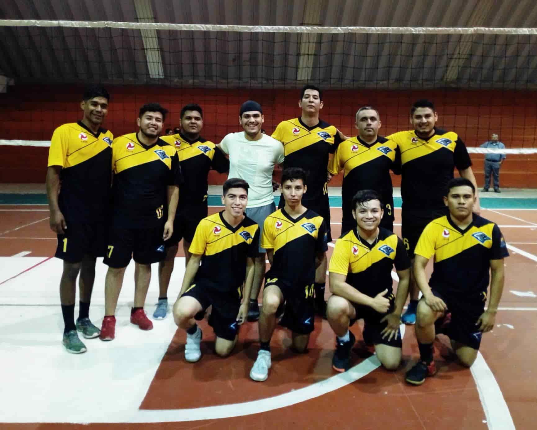 GUERREROS DE SABINAS  SE IMPONEN A LOBOS UAC