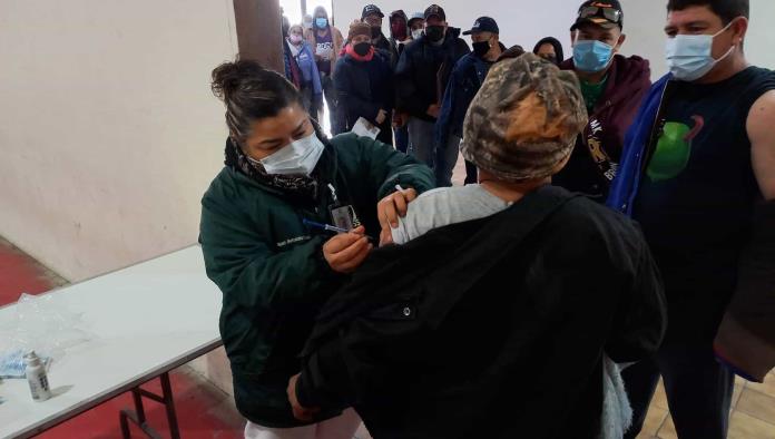 Concluye Vacunación  Covid-19 a  adultos de 40 a 49 años