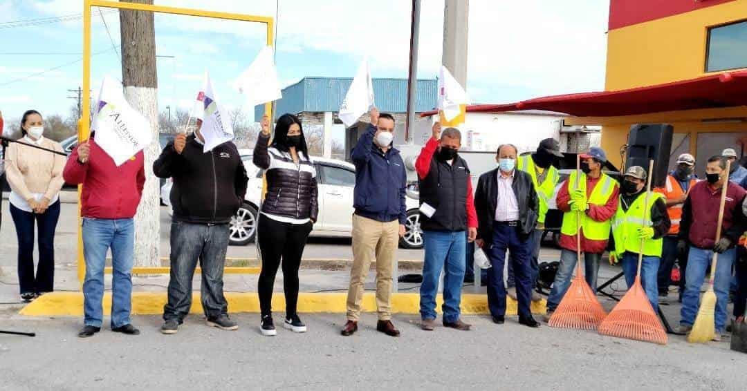 Dan banderazo a “Allende Limpio” en vialidades y terrenos