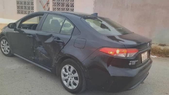 Provoca colisión inexperta al volante