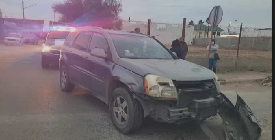 Provoca colisión inexperta al volante