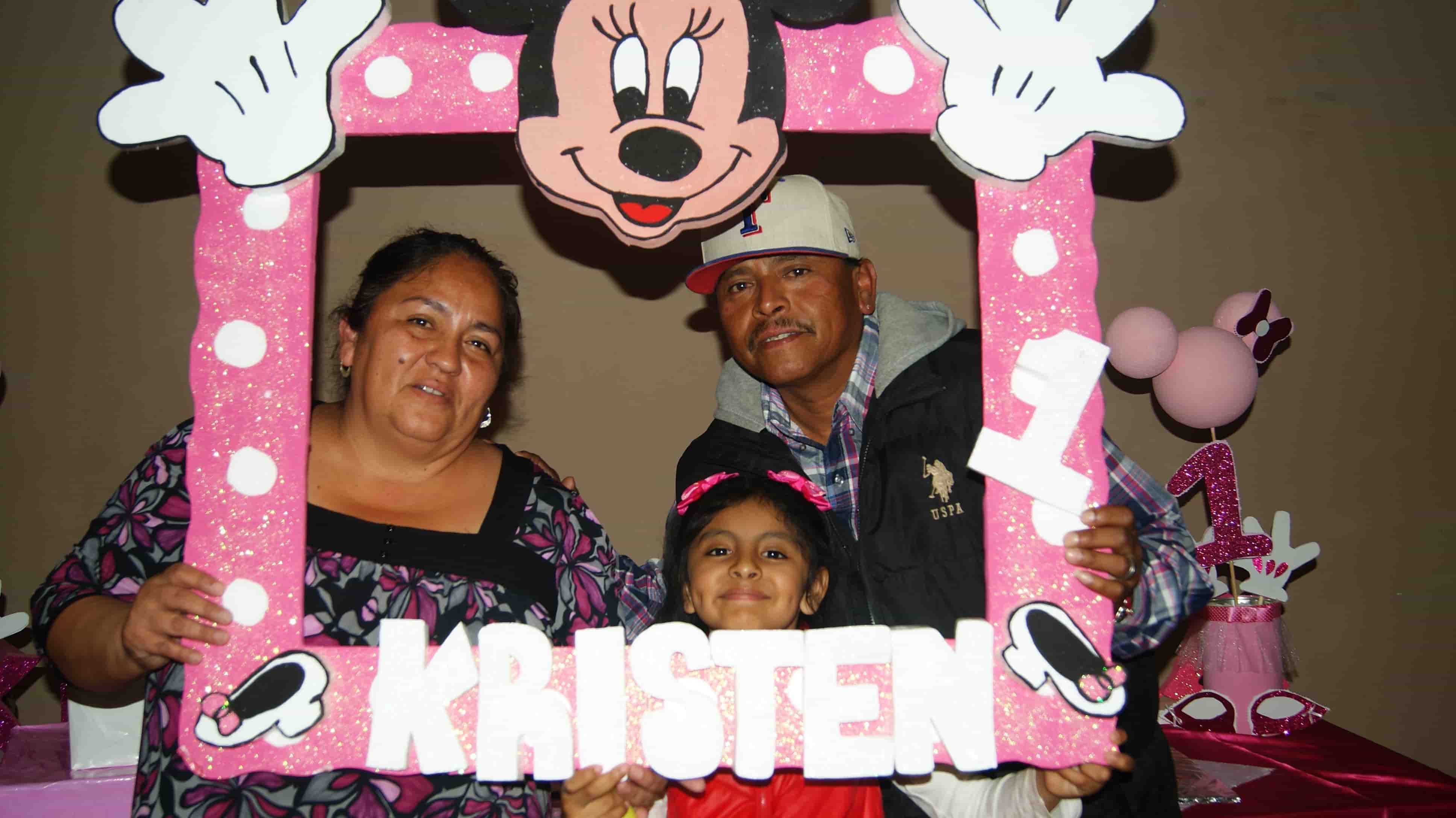 Festeja cumpleaños al estilo Minie Kristen Iliana Ayala Tovar