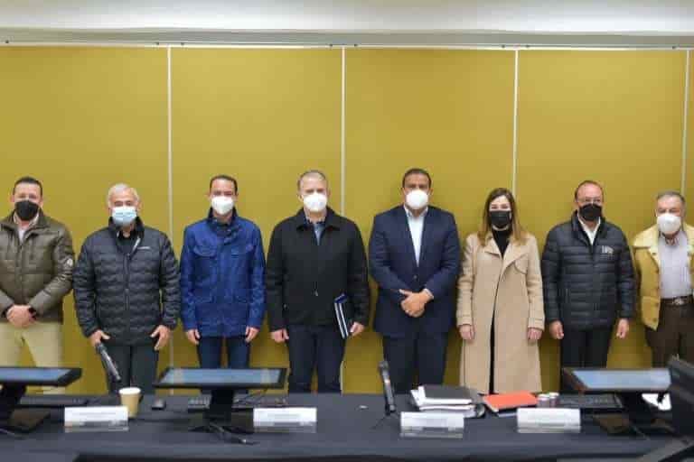 ALCALDE EMILIO DE HOYOS SE INCORPORA A LA JUNTA DE GOBIERNO DEL TEC DE ACUÑA