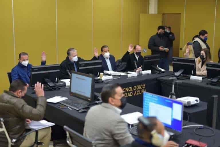 ALCALDE EMILIO DE HOYOS SE INCORPORA A LA JUNTA DE GOBIERNO DEL TEC DE ACUÑA