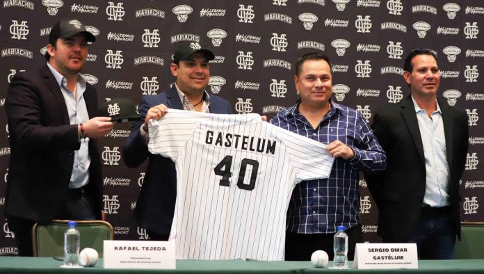 Sergio Omar Gastelum, mánager de Mariachis