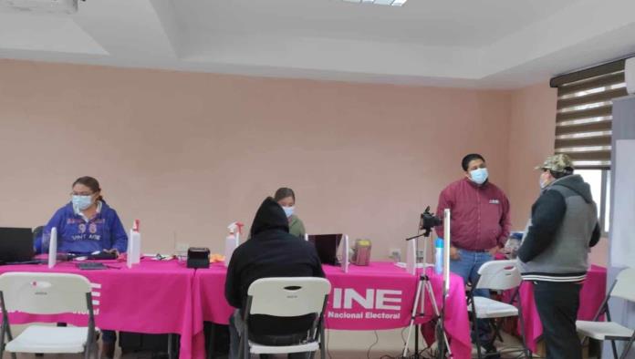 Instalan moduló del INE  en el DIF Nava
