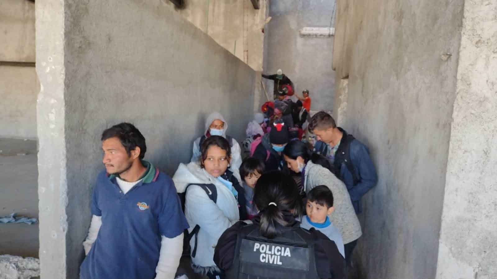 Falta de personal  genera descontrol en Instituto de Migración