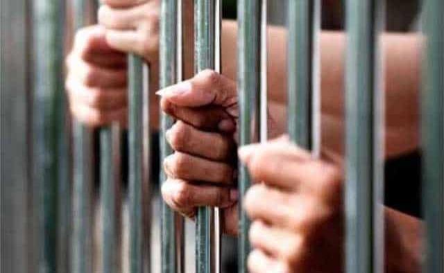 Oaxaca: Condenan a 34 años de cárcel a madre que prostituía a su hija menor