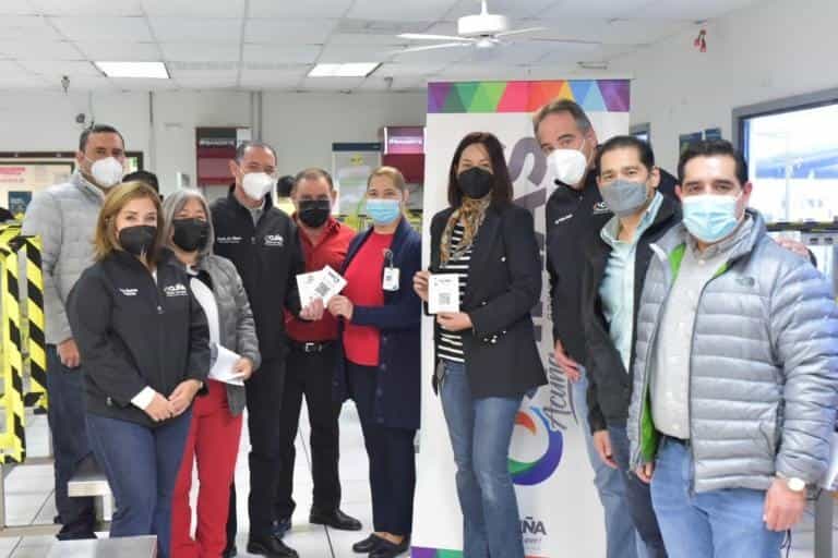 EL ALCALDE EMILIO DE HOYOS ACUDE A LA EMPRESA BRENA MEX, S.A. DE C.V., CON DEPENDENCIAS