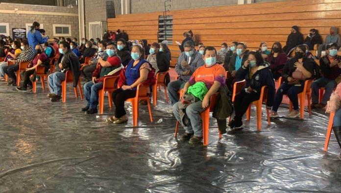Vacunan a trabajadores  de 43 maquiladoras