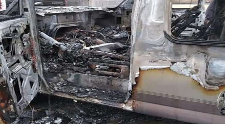 SE CHAMUSCA CAMIONETA EN MORELOS