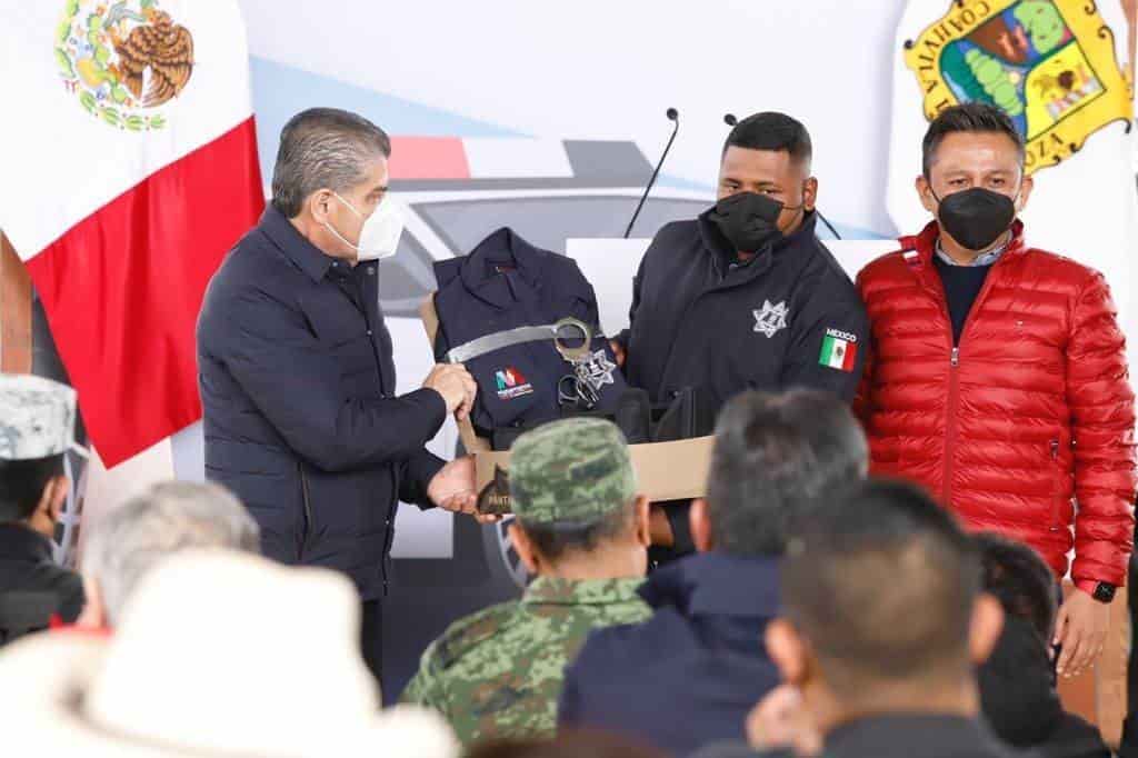 Entrega MARS patrullas en Matamoros