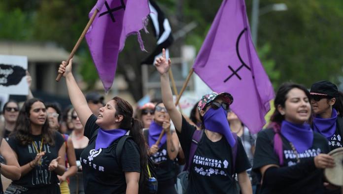 Grupos feministas de Panamá rechazan a Pedro Salmerón como embajador