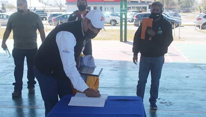Reconocen la trayectoria deportiva en su jubilación