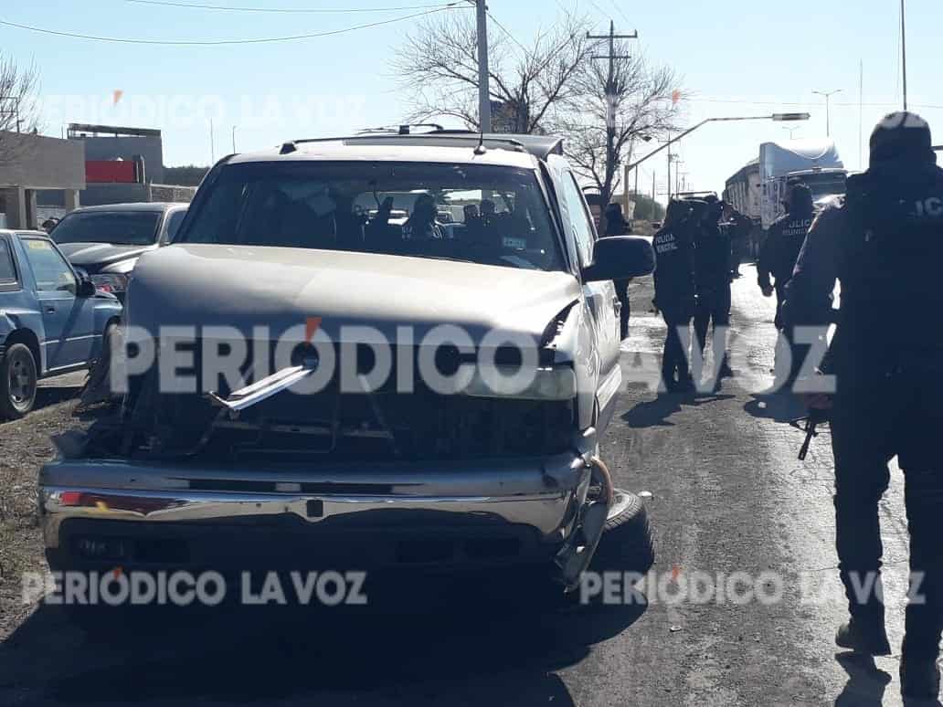 Detienen a fugitivo tras chocar en la 57
