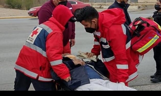 IMPACTAN A MOTOCICLISTA EN ACUÑA