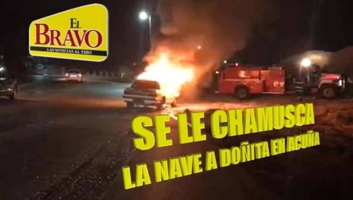SE LE ACHICHARRA EL CARRO A DOÑITA EN ACUÑA