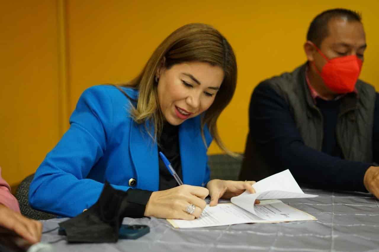Generará empleos y derrama económica construcción de polideportivo: Tania Flores