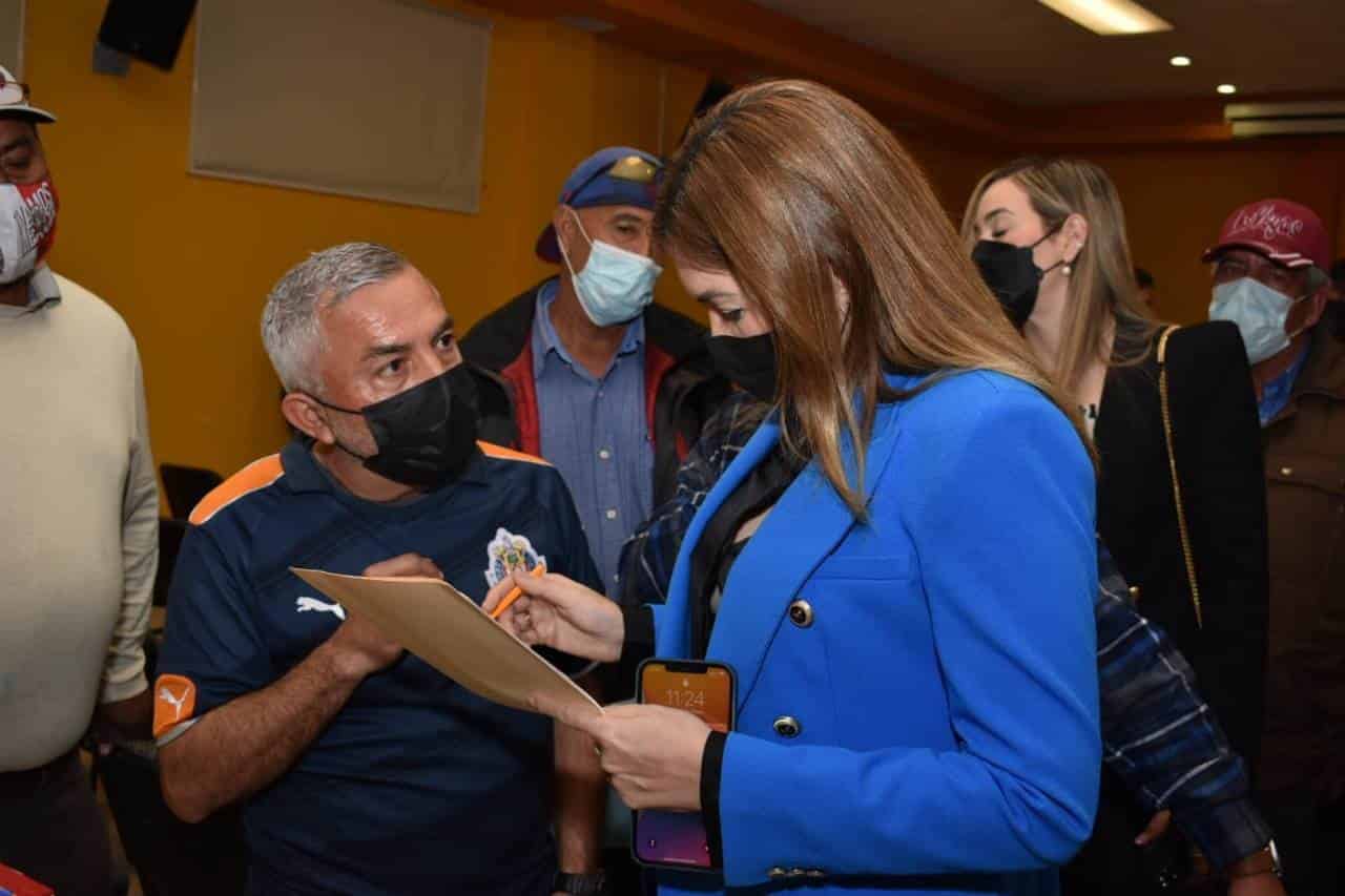 Generará empleos y derrama económica construcción de polideportivo: Tania Flores