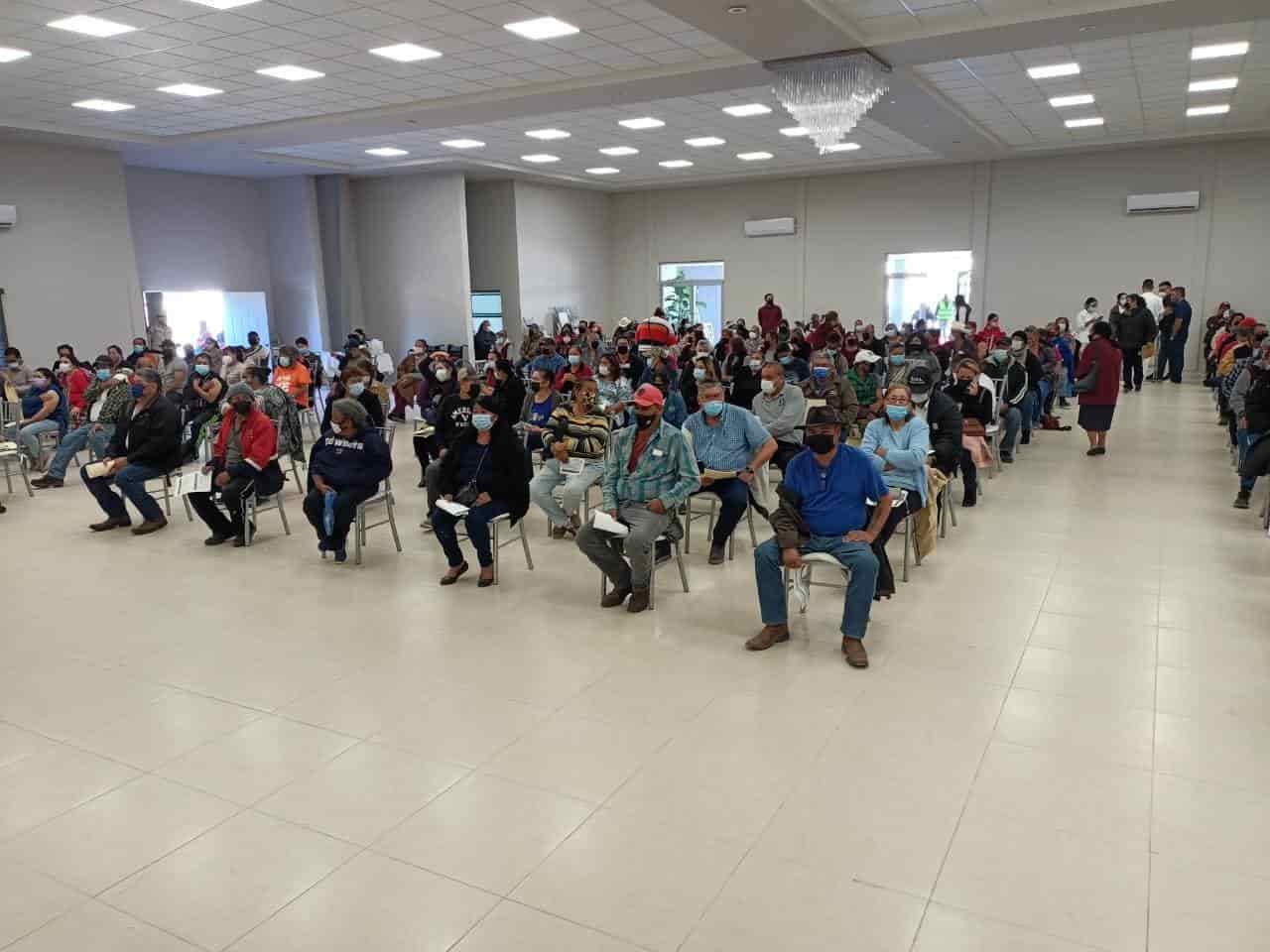 Abren registro a jóvenes de 14 para vacuna COVID-19