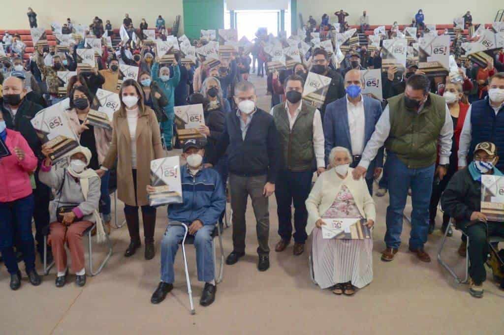 Entrega MARS escrituras a 245 familias