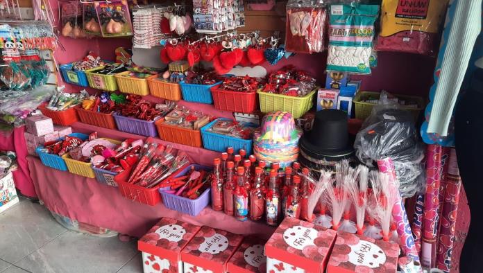 Se preparan comercios para el 14 de febrero