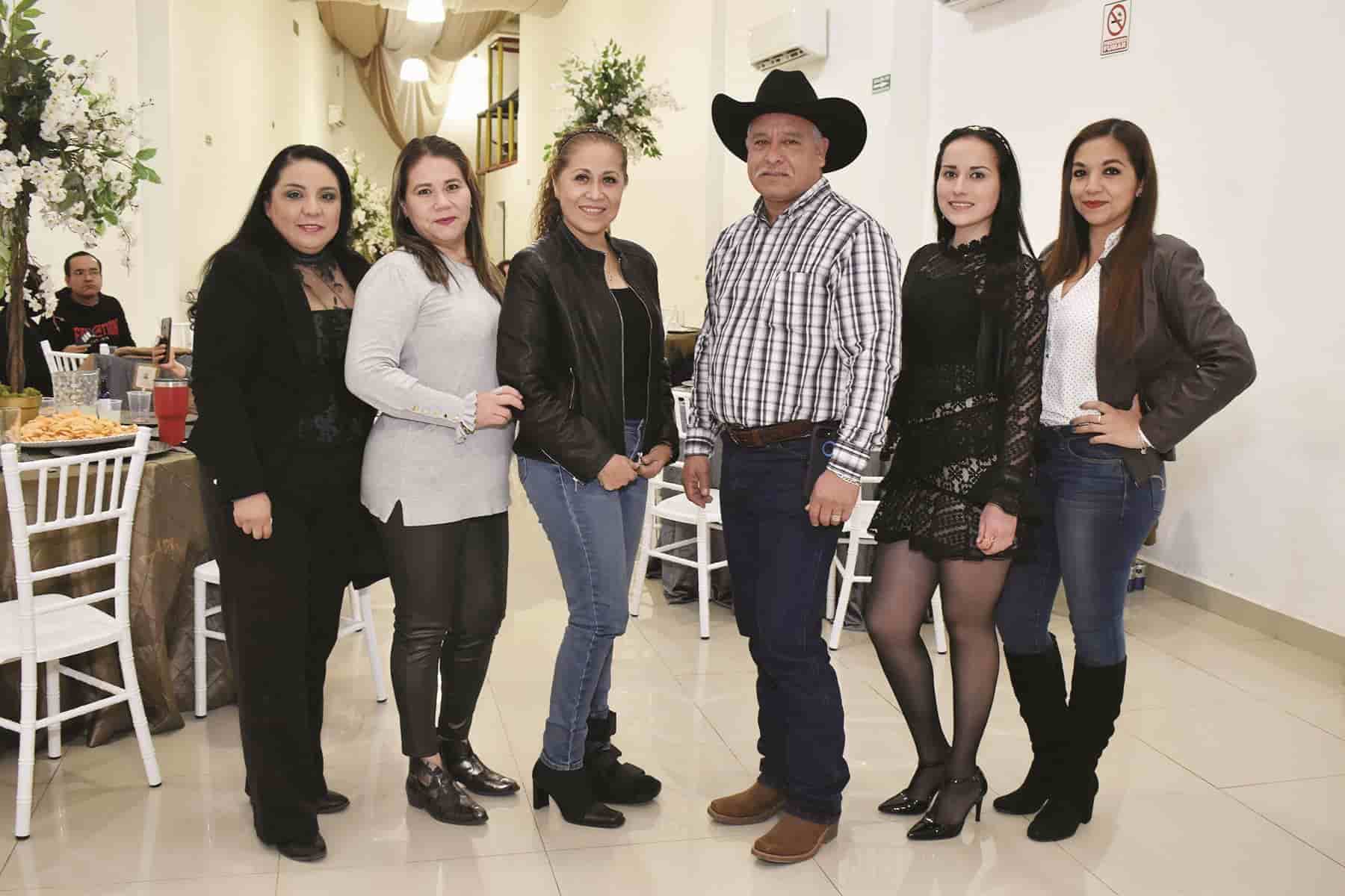 Celebran con Servando