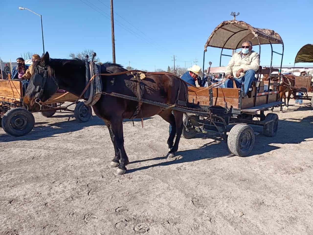 Realizan la cabalgata  número 28  en Zaragoza