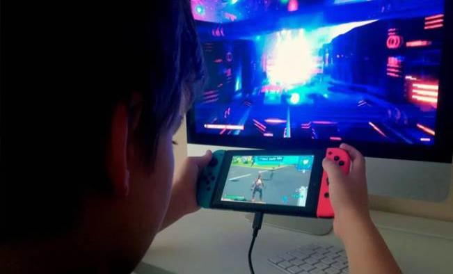 Niño mata a su mamá y a sus 3 hermanos porque perdió en un videojuego