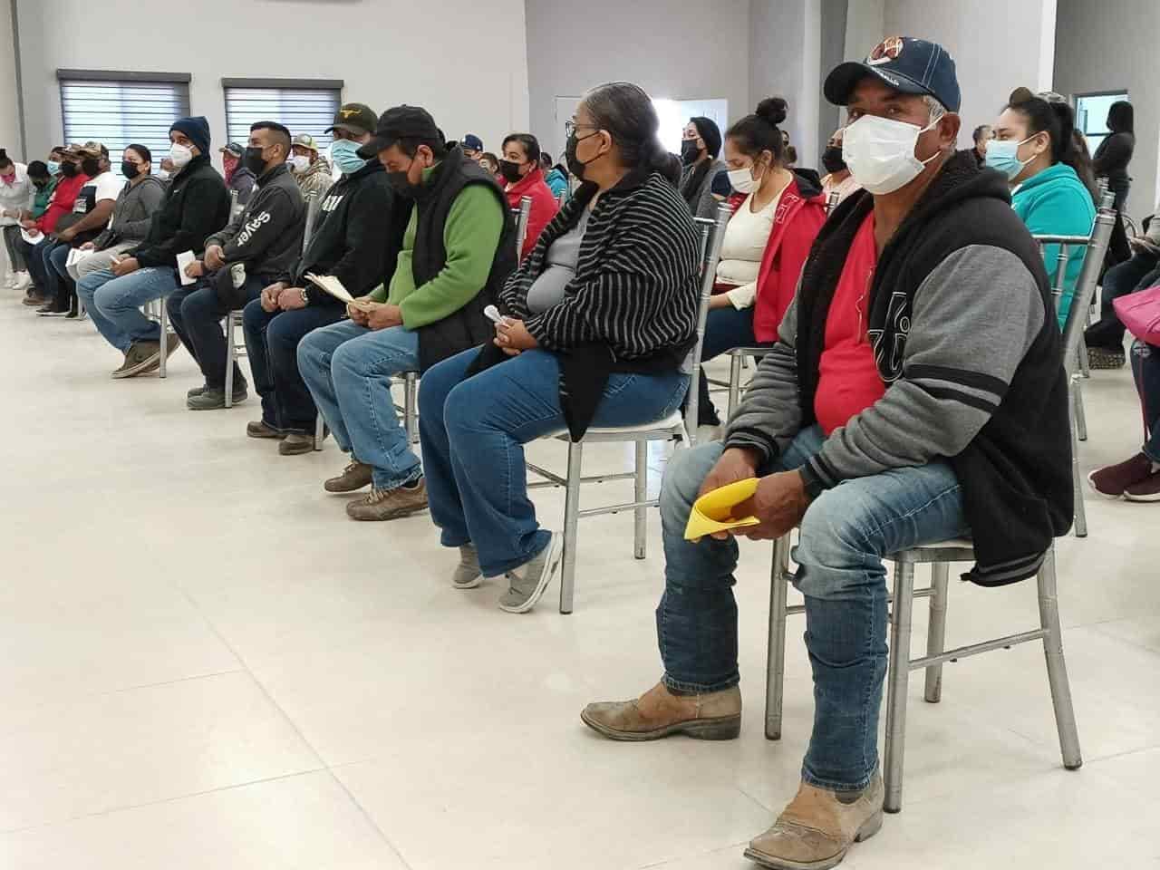 Se agotaron las vacunas abarrotan campaña  de vacunación covid