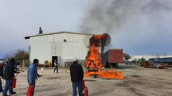 Llevan a cabo simulacros Industriales de Protección Civil