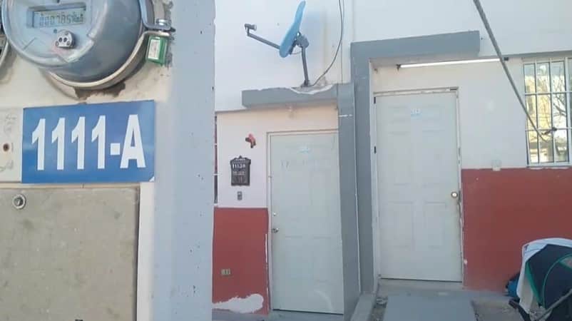 JOVEN SALE POR LA PUERTA FALSA EN ACUÑA