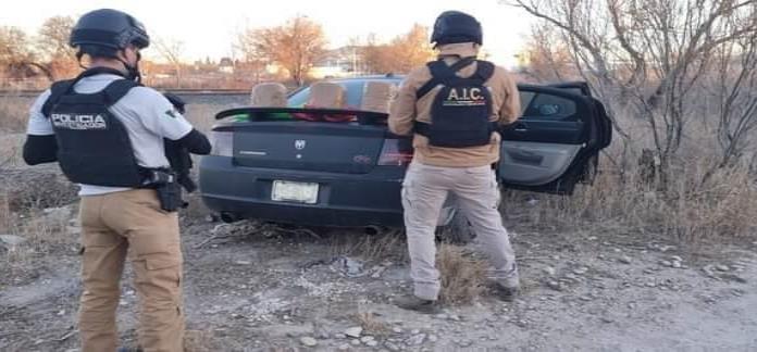 Abandonan  droga en  vehículo 21 kilos de cristal