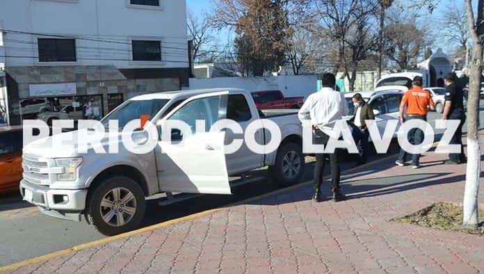 Se estrella contra Ford