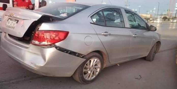 PROVOCA  CHOQUE atrabancado taxista