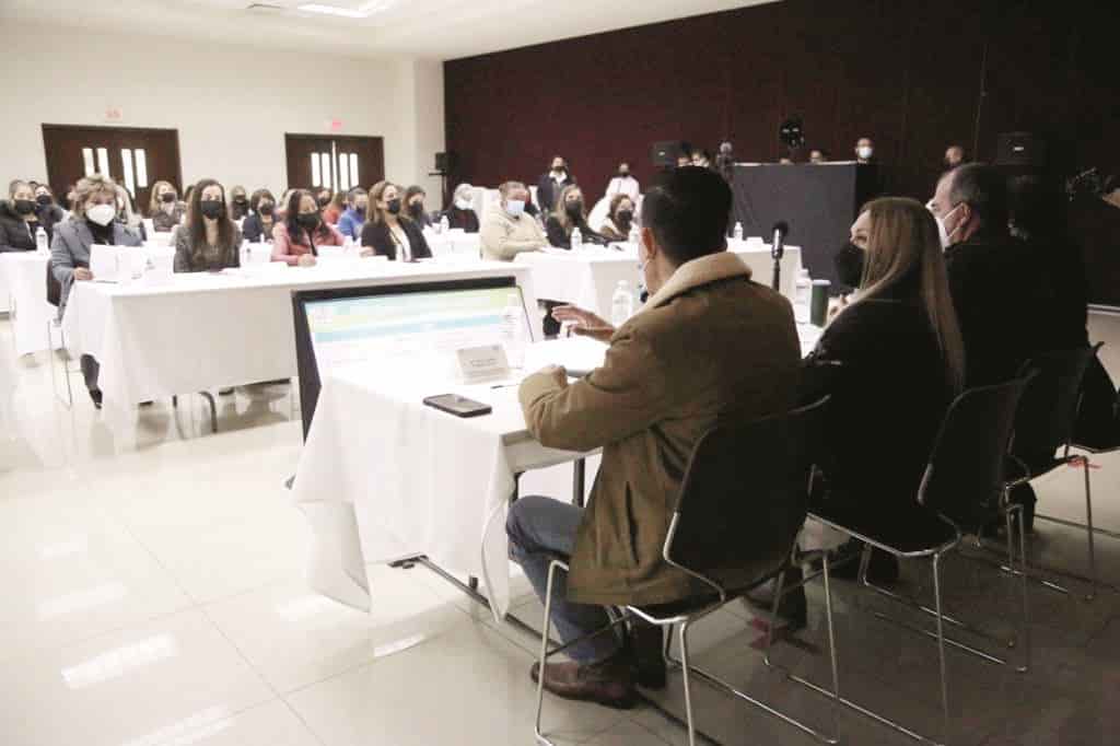 Trabaja DIF por la salud de abuelitos
