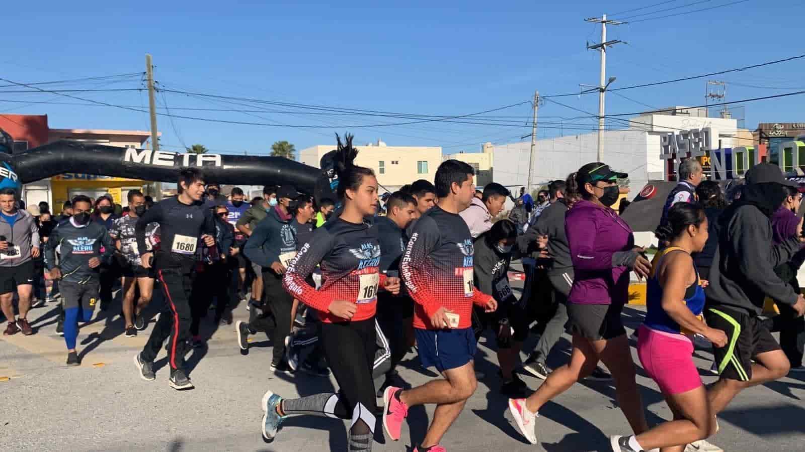 Realizan carrera en apoyo a Luis