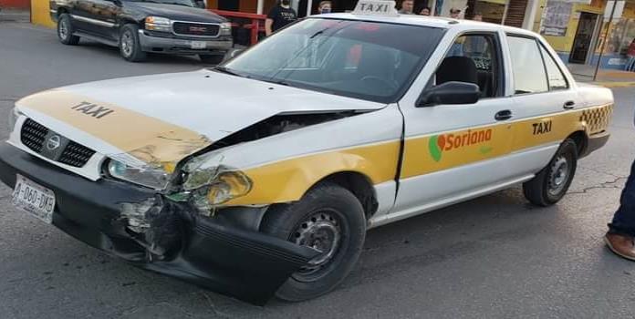 Se pasa alto y colisiona