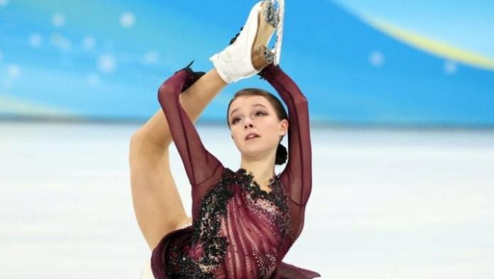 Anna Shcherbakova, medalla de oro en el patinaje artístico individual