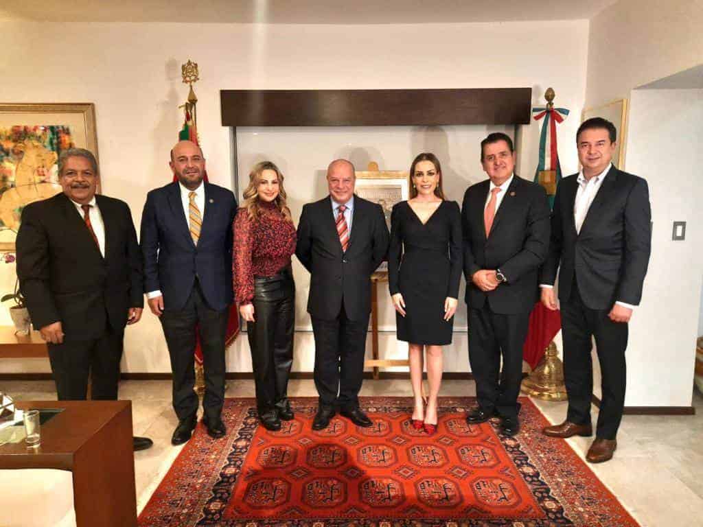 Visita Senadora a embajadores de China y Marruecos