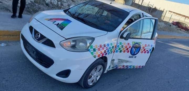 Provoca choque al atravesarse