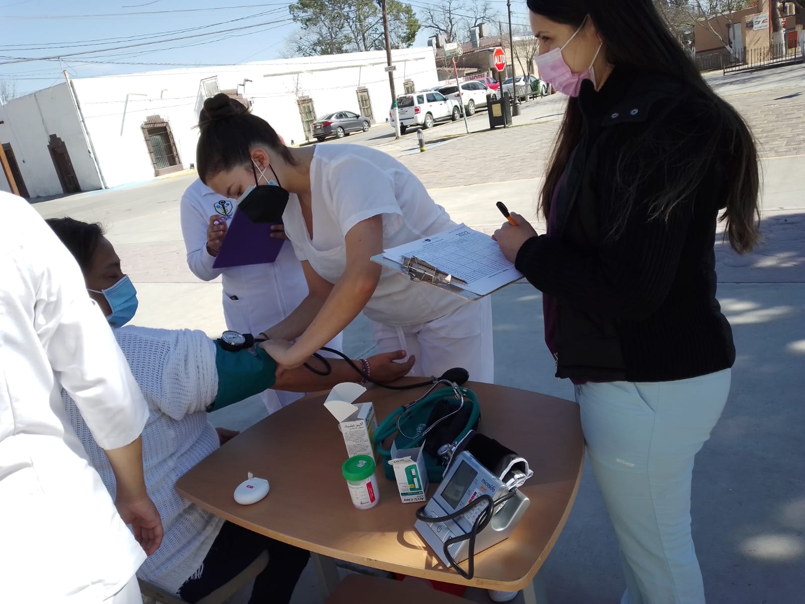 Realizan campaña  `Ama tu corazón´ en Centro de Salud