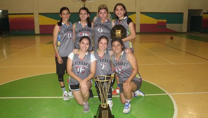 Blackhawks campeonas del basquetbol