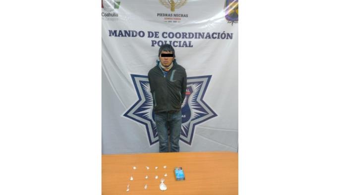 Detienen a sujeto  con dosis de cristal