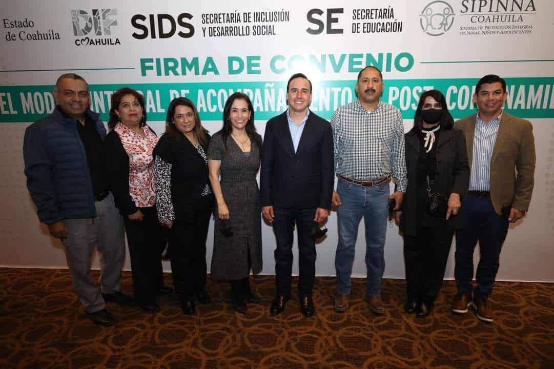 Firman convenio para atender a la niñez